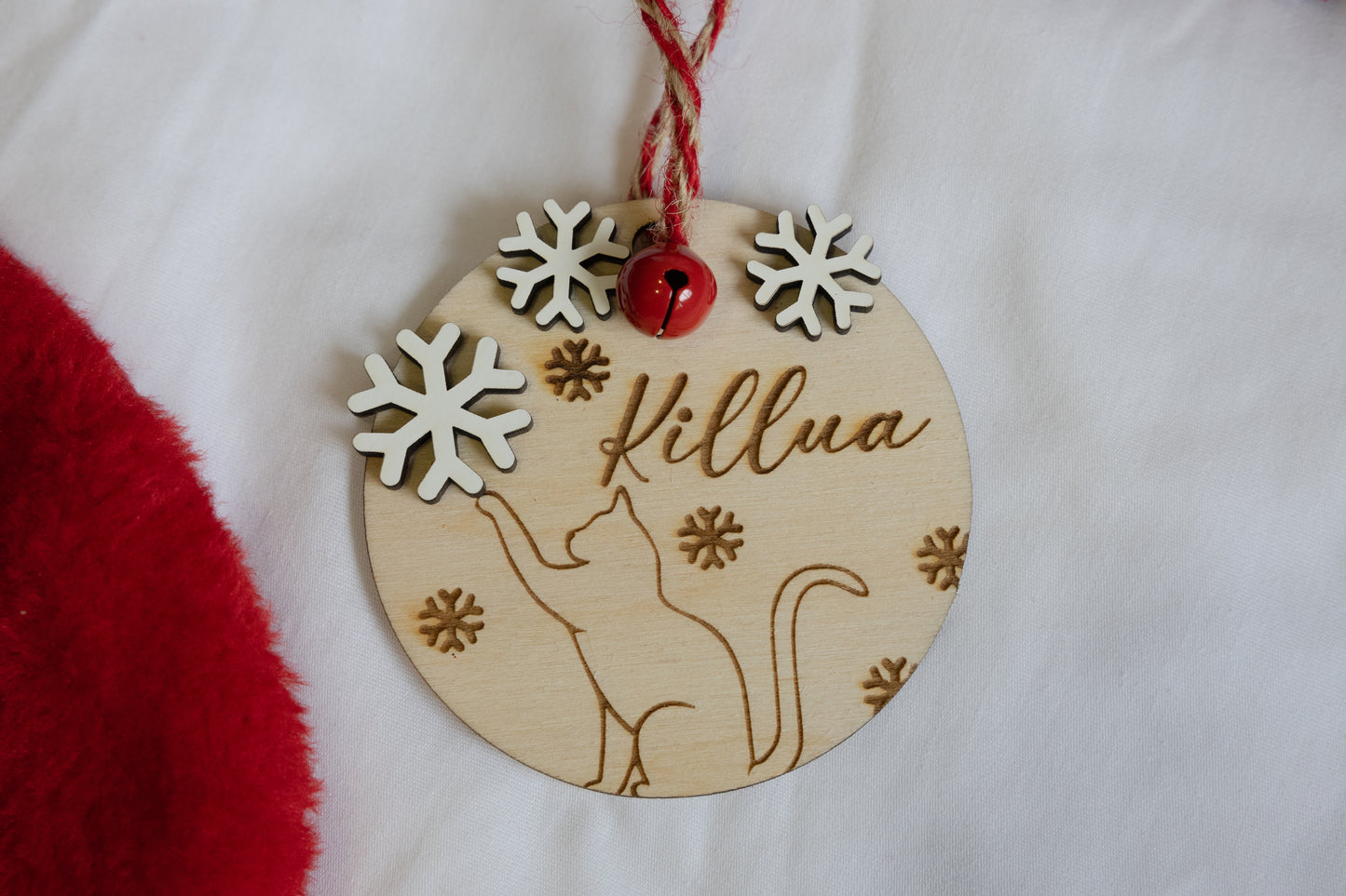 Bola de Natal - Gato a brincar com floco de neve